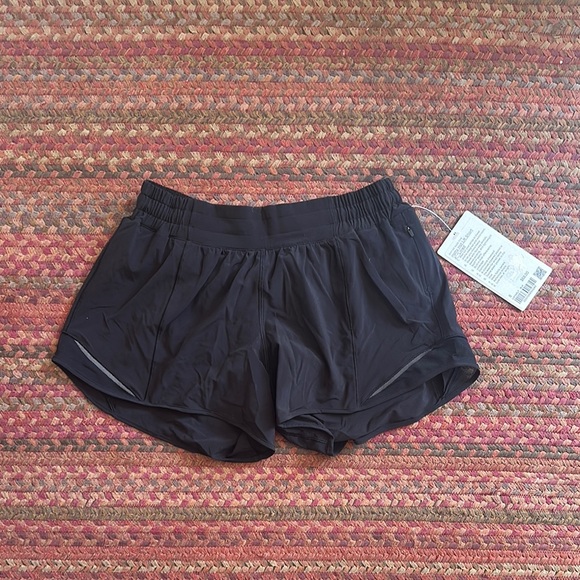 NEW LULULEMON 4” BLACK HOTTY HOT LOW RISE LINED SHORTS - Picture 1 of 3
